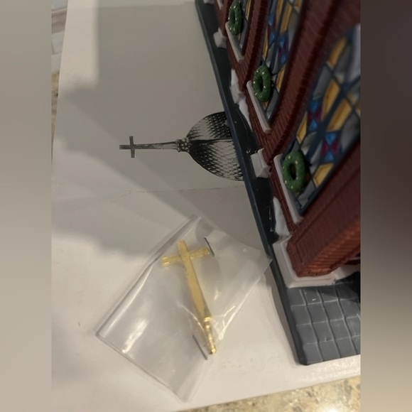 Department 56 Christmas in The City Series - Picture 4 of 6